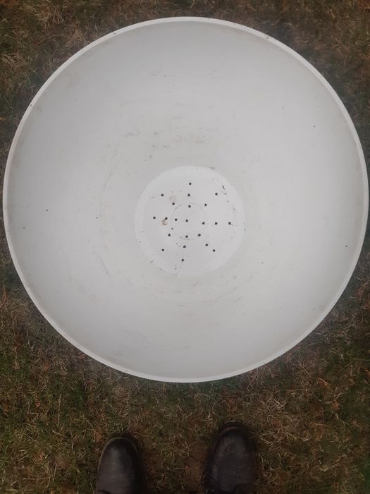 Gładka duża plastikowa doniczka. Fi 40 cm