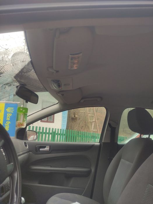 FORD FOCUS 1,6 бензин!