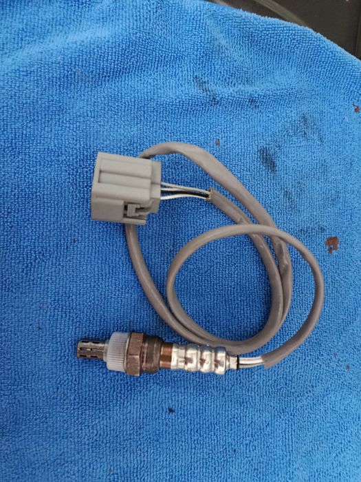 Лямьда зонд від Мазди 3