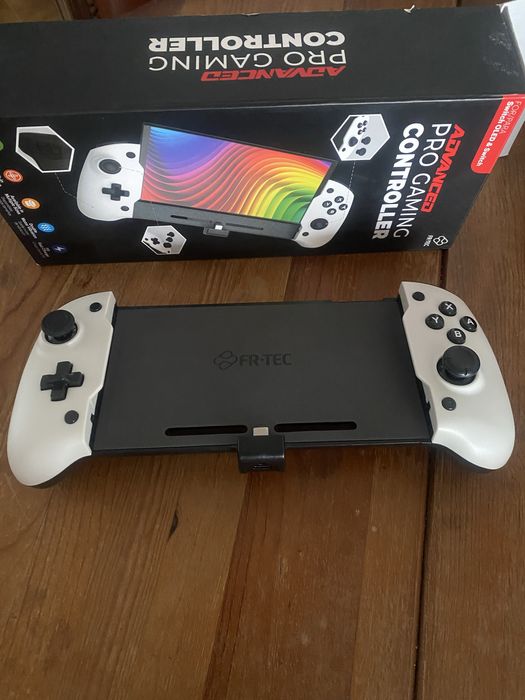 Vendo 2 controles de nitendo switch