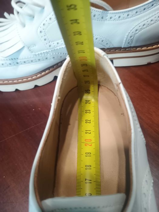 Жіночі лофери преміум якості від фірми Lloyd