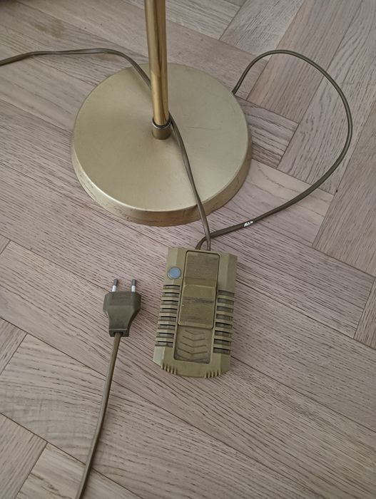 Lampa podłogowa mosiężna