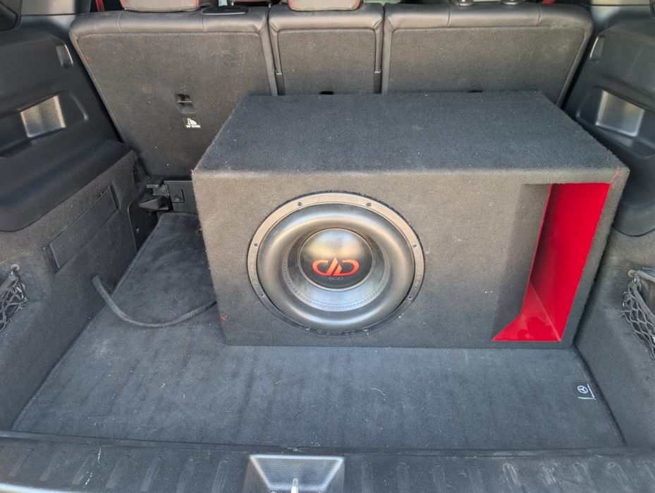 Car audio . Subwoofer DD audio 812F + wzmacniacz sound digital 5000.1 ev05-1 + kondensator Higinics ZXT10.0