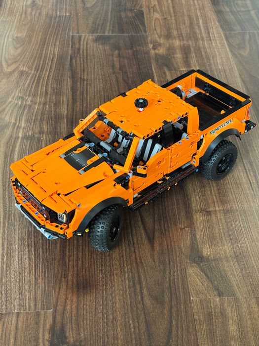 Lego Technics Ford F-150 Raptor 42126 oryginalne Dąbrówka • OLX.pl