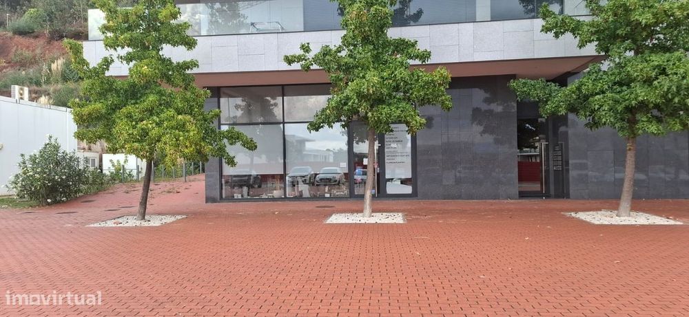 Imóvel comercial em Coimbra para arrendar