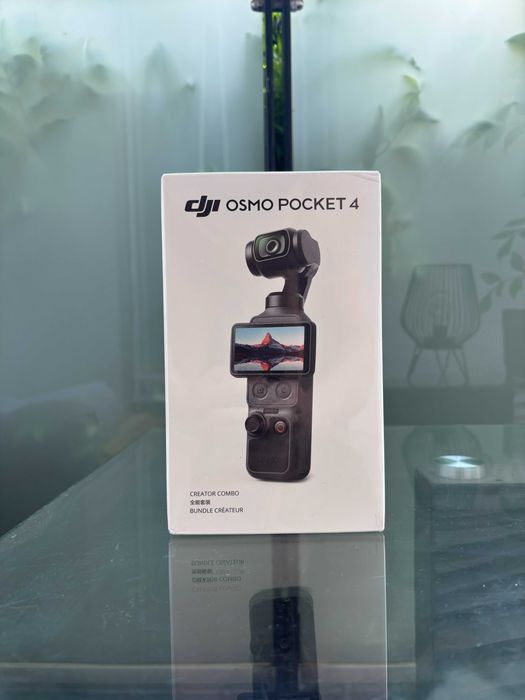 DJI Osmo Pocket 4 Creator Combo
