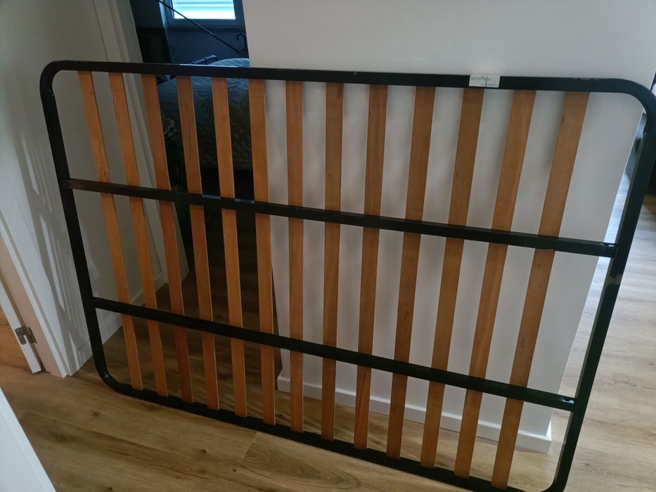 Vendo estrado cama 133x183