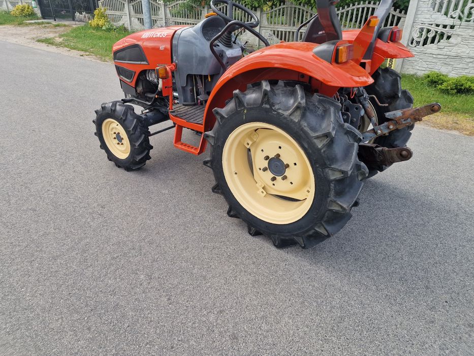 Traktor Kioti CK35
