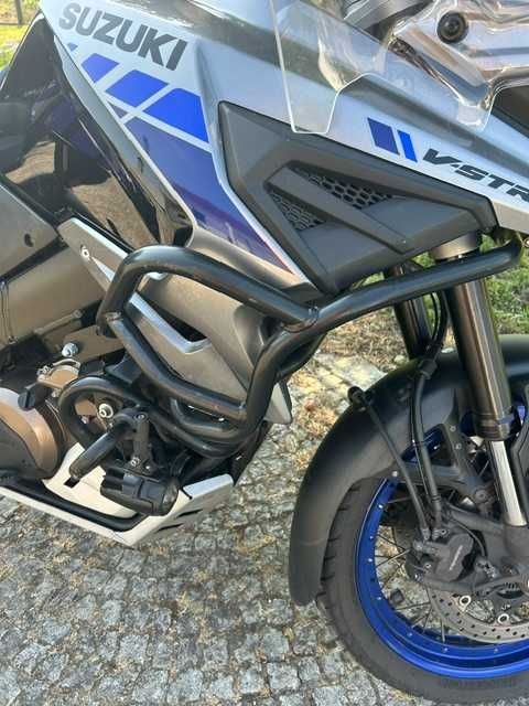 SUZUKI VStrom 1050 DE -trail