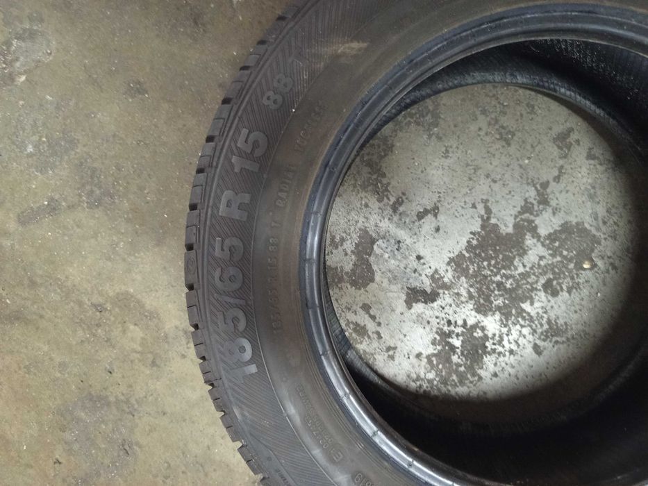 Pneu 185x65x15  88 BARUM
