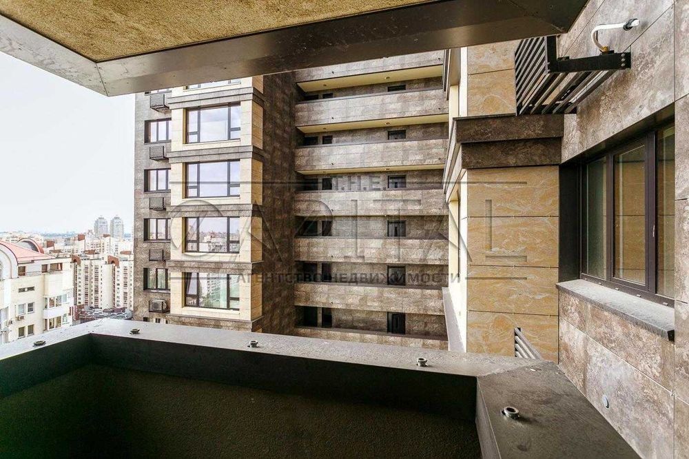 Дизайнерська квартира в Obolon Residences Набережна Парк Оболонь