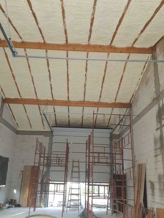 Pianą PUR Ocieplanie Ocieplenie Docieplanie Docieplenie Pianą Pianką