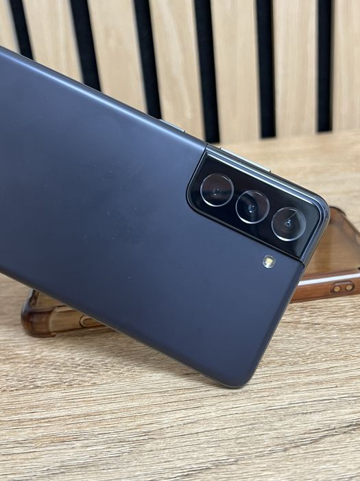 Смартфон Samsung Galaxy S21 5G 128Gb