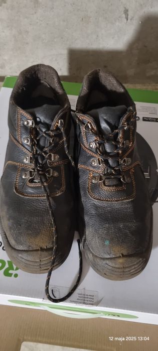 Sprzedam używane buty robocze