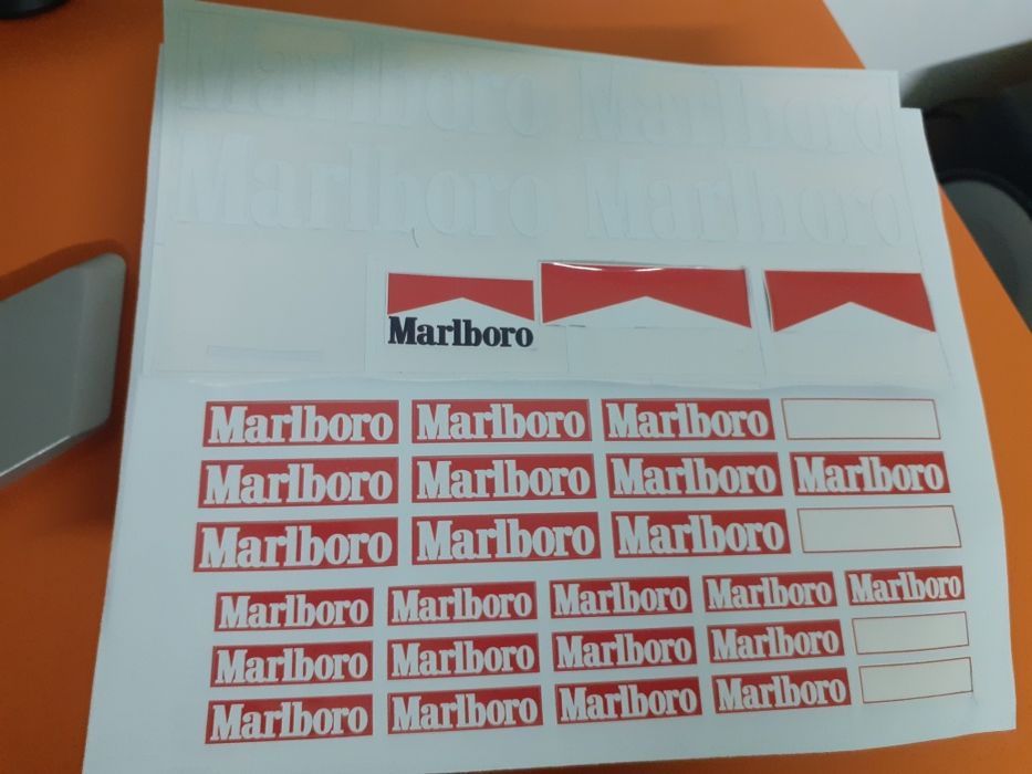 Autocolantes Marlboro