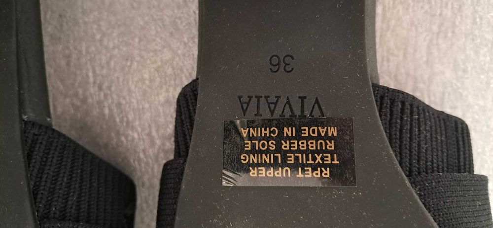 Buty VIVAIA czarne  rozmiar 36  dzianina streth