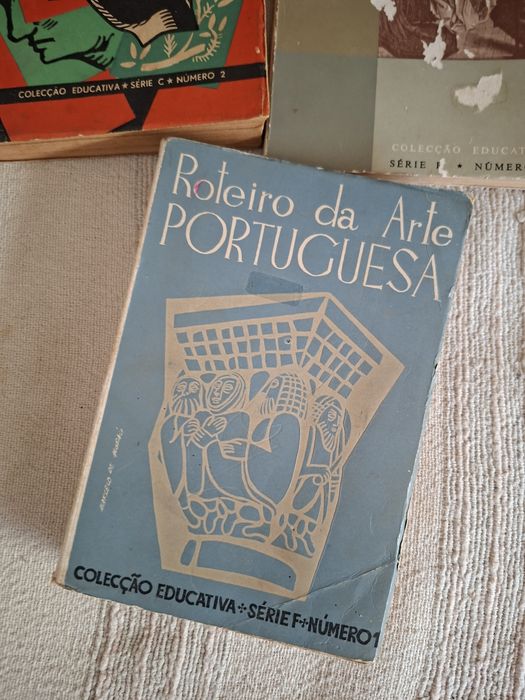 Três livros da antiga Coleção Educativa