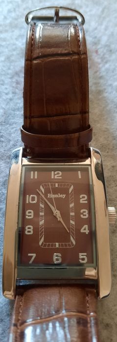 Zegarek męski Henley.