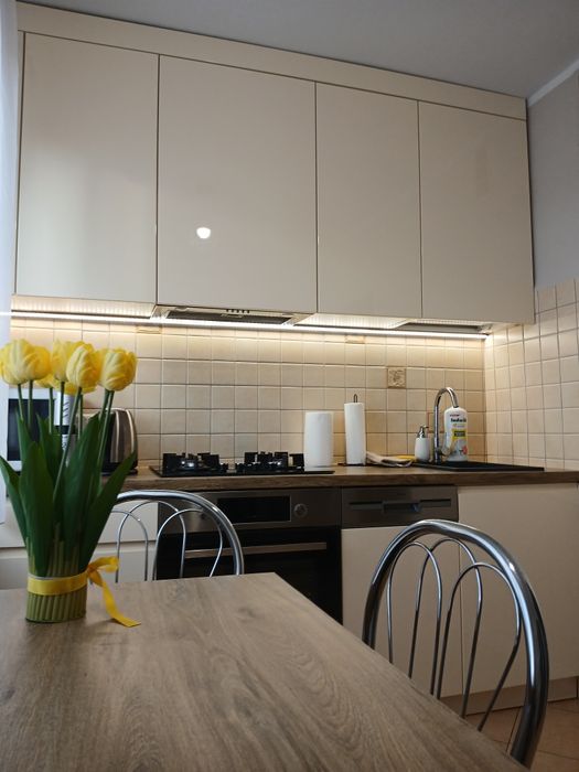 Wynajmę ładną kawalerkę 29m2 nowe AGD i meble+balkon, ul.Ostrowiecka