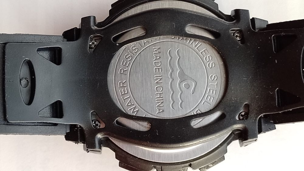 Часы Synoke ударопрочные. Водонепроницаемые.