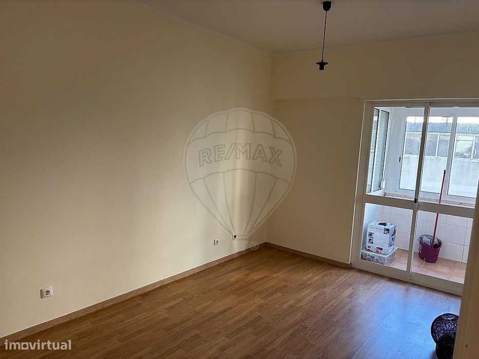 Apartamento T2 para arrendamento