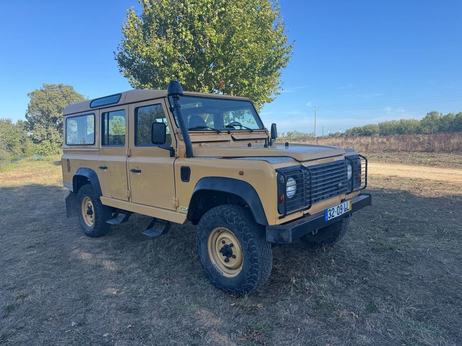 Land Rover Defender 110 2.5 TDi Metal Top foto 3