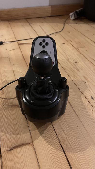 Kierownica logitech g27