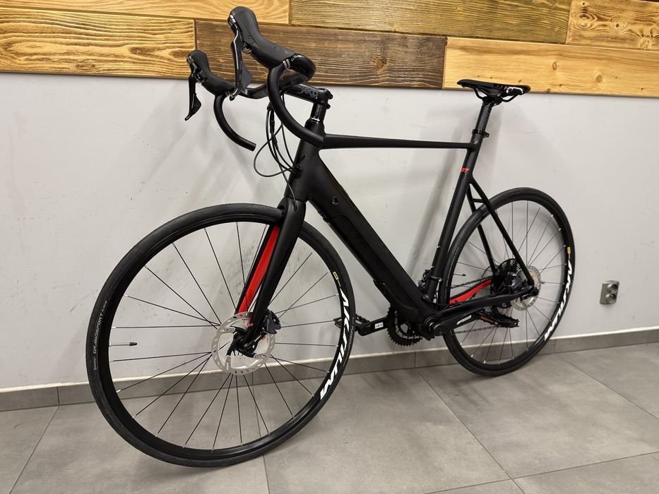 Szosowy rower elektryczny Whistle Flow adv carbon ultegra