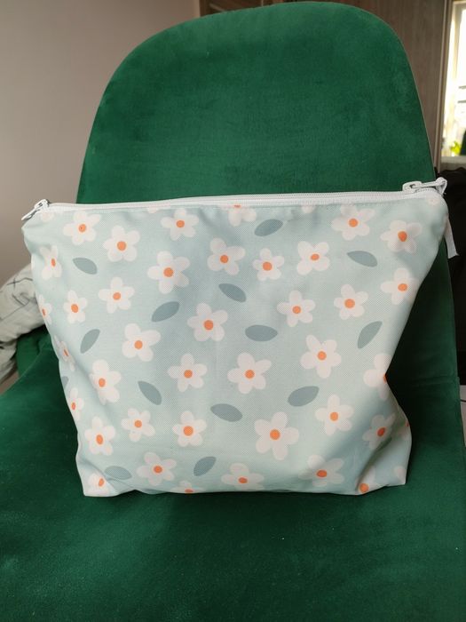 Wodoodporna kosmetyczka handmade