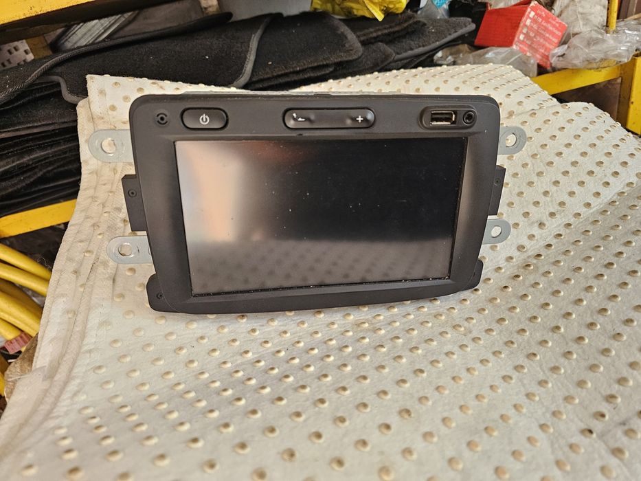 Магнітола Renault