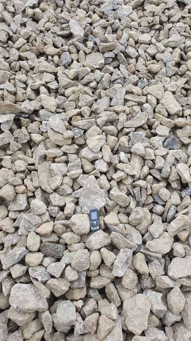 Гравій,вапняк,грунт,дроблений бетон,вскриша,бій цегли, земля