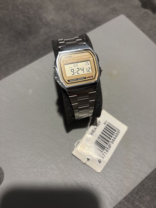 Zegarki casio retro styl