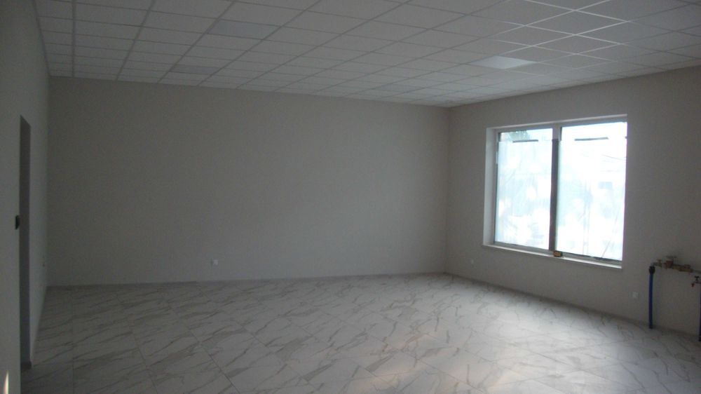 lokal handlowo-usługowy