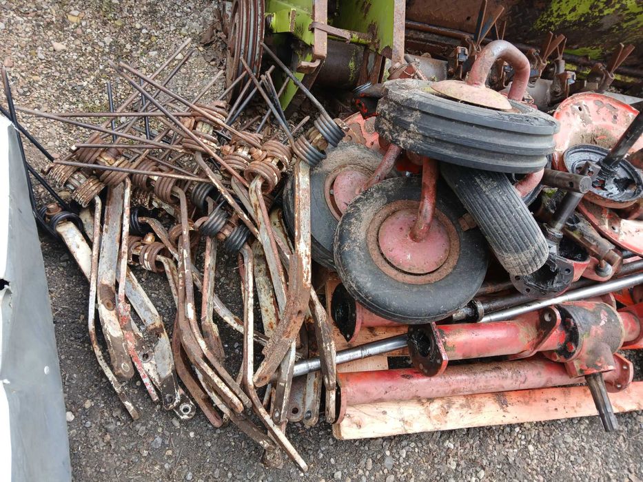 Używane części do przegrabiarki Kuhn GF 452 P