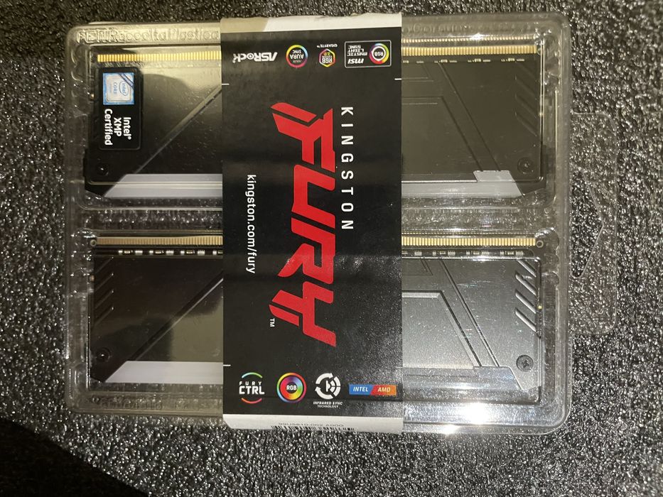 Оперативная память Kingston Fury Beast RGB DDR4-3200 32768MB