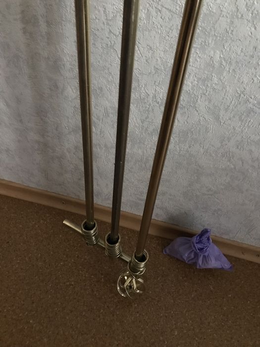 Продам карниз металевий