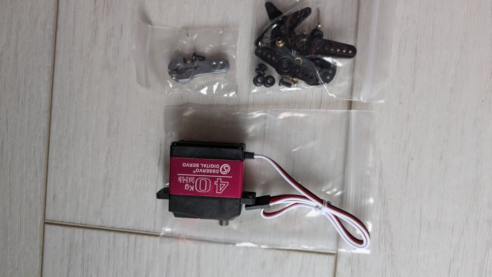 Serwo cyfrowe DSSERVO DS3240MG 40kg 6.8V Metal – Nowe!