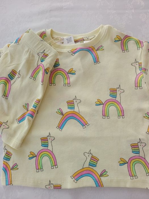 Piżama # Prążek # Jednorożce # Tęcza # Dziewczynka # Zara # 92cm # 2L