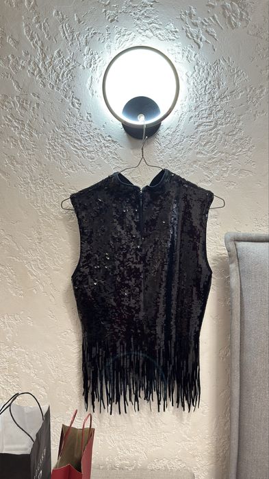 Топ в пайетках с бахрамой