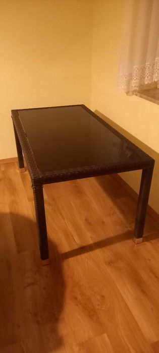 Stół rattanowo szklany