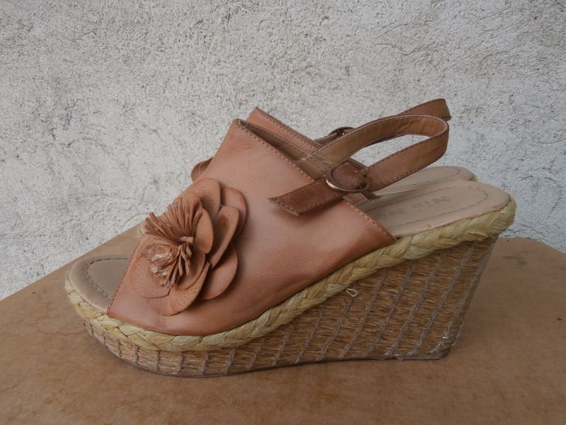 sandały na koturnie rozm 40