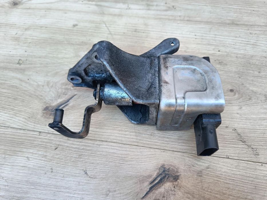 BMW E60 E61 E90 2.0D N47 NASTAWNIK STEROWNIK TURBOSPRĘŻARKI TURBO K006T50172