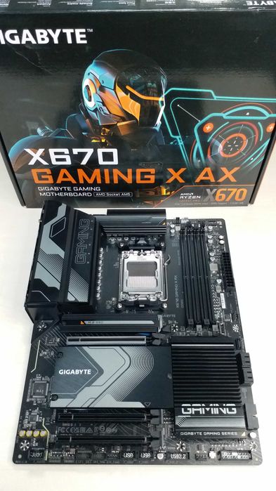 Gigabyte  X670 Gaming X AX  AM5  DDR5