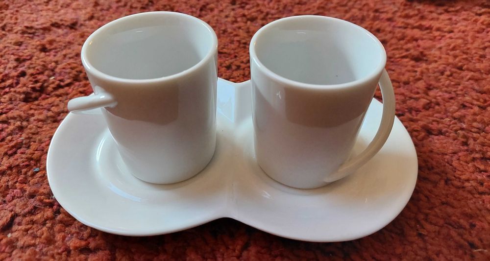 Chávenas de café pires duplo