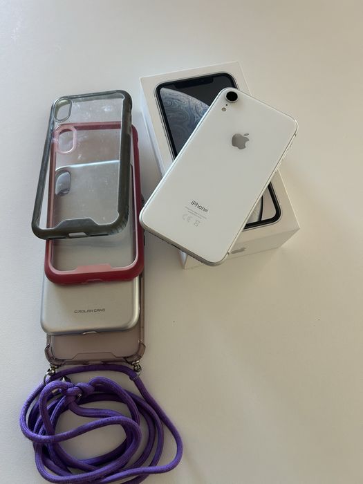 iPhone XR 64Gb c/ caixa +4 capas