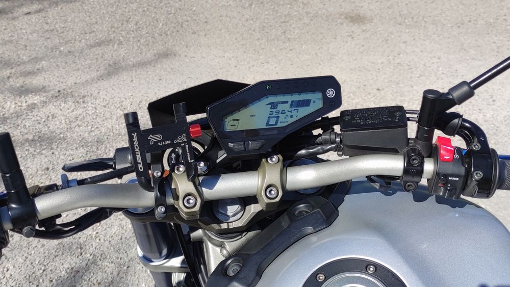 Yamaha MT09 em excelente estado.