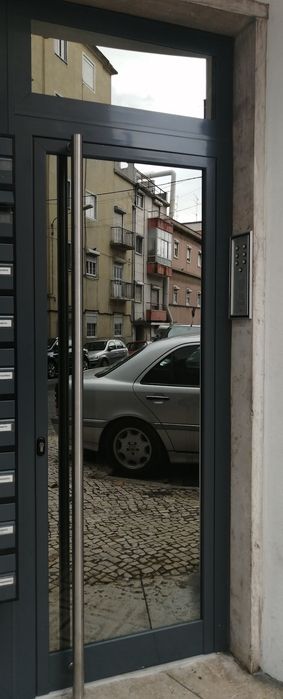 Aplicação de película privacidade térmica espelhada