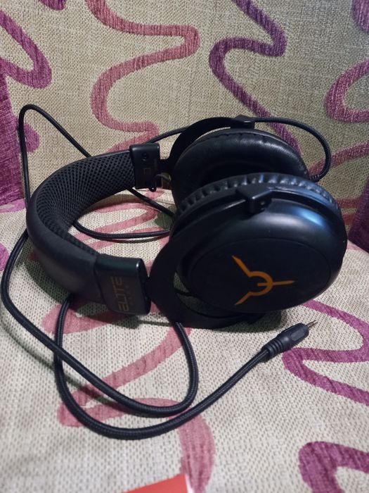 ISK Elite Gear Eclipse One.