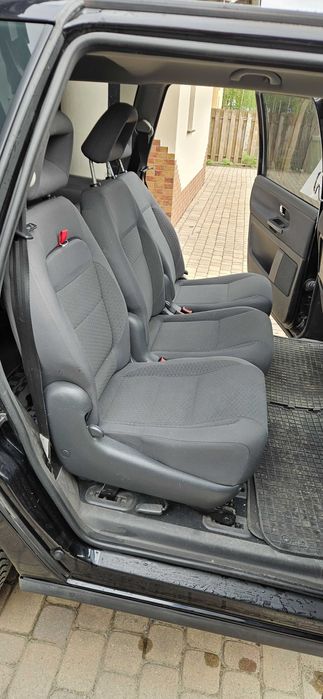 Vw sharan 2.0tdi 140km 7 osob!