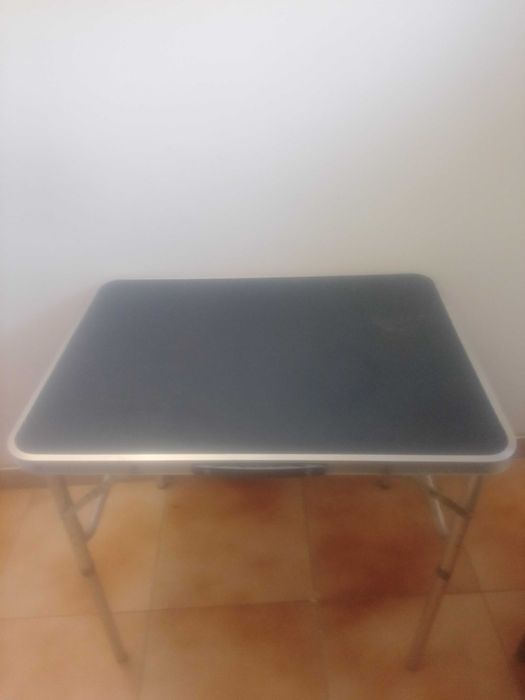 Mesa de campismo